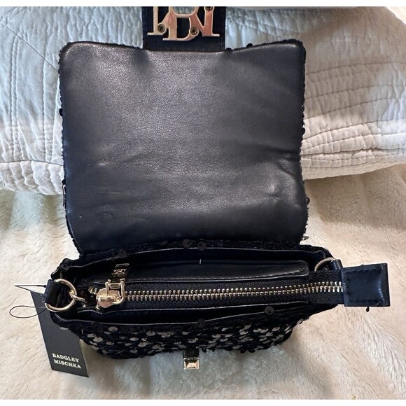 Badgley Mischka Black Sequin Metal Handle Bag 5x6x3 BONUS CC wallet - Picture 3 of 8